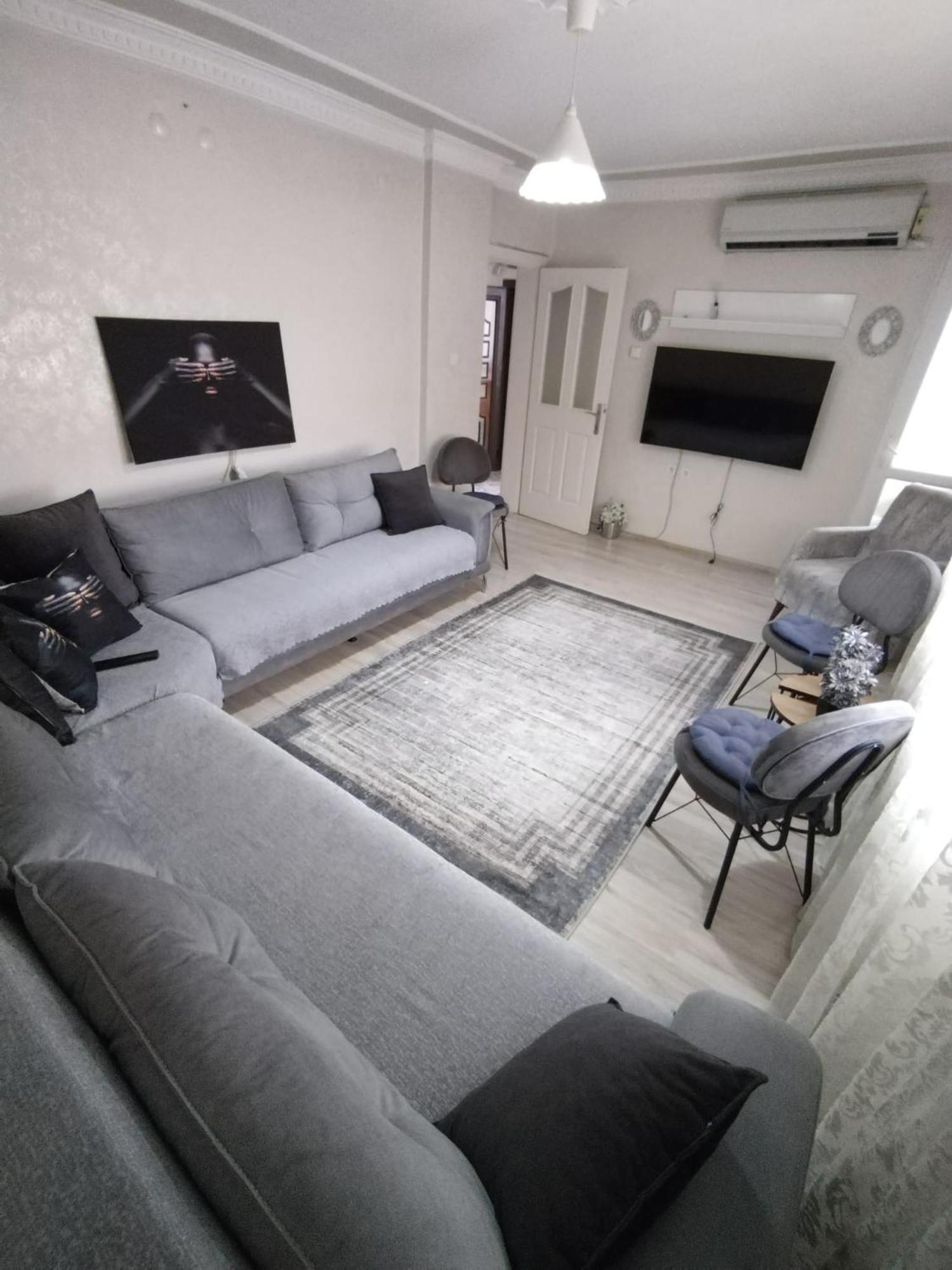 3Ege Ueniversitesine Ve Hastane Ye Cok Yakin Aile Icin Uygun Bornova Exterior photo