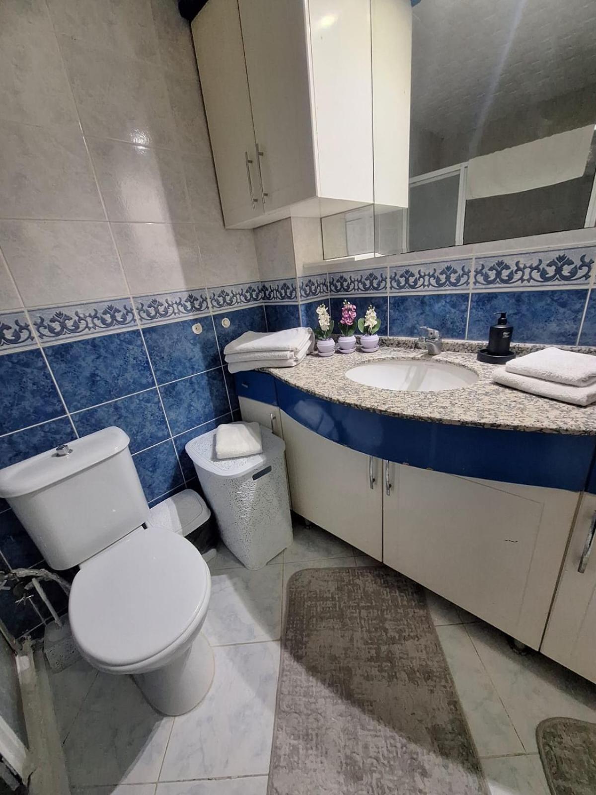 3Ege Ueniversitesine Ve Hastane Ye Cok Yakin Aile Icin Uygun Bornova Exterior photo
